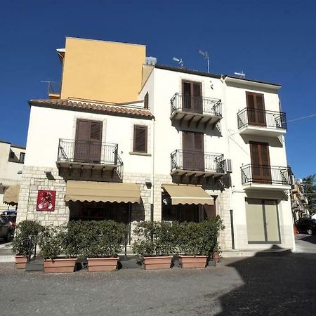 Hotel La Tana Del Lupo San Giovanni Gemini Esterno foto